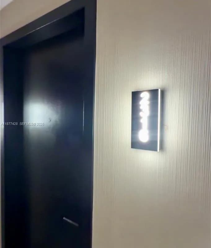 398 NE 5th St # 2316, Miami FL 33132