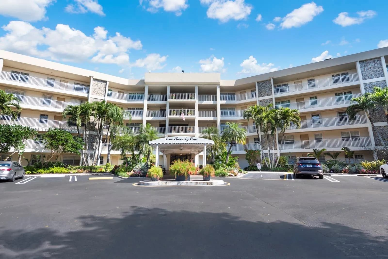 800 Cypress Grove Dr # 509, Pompano Beach FL 33069