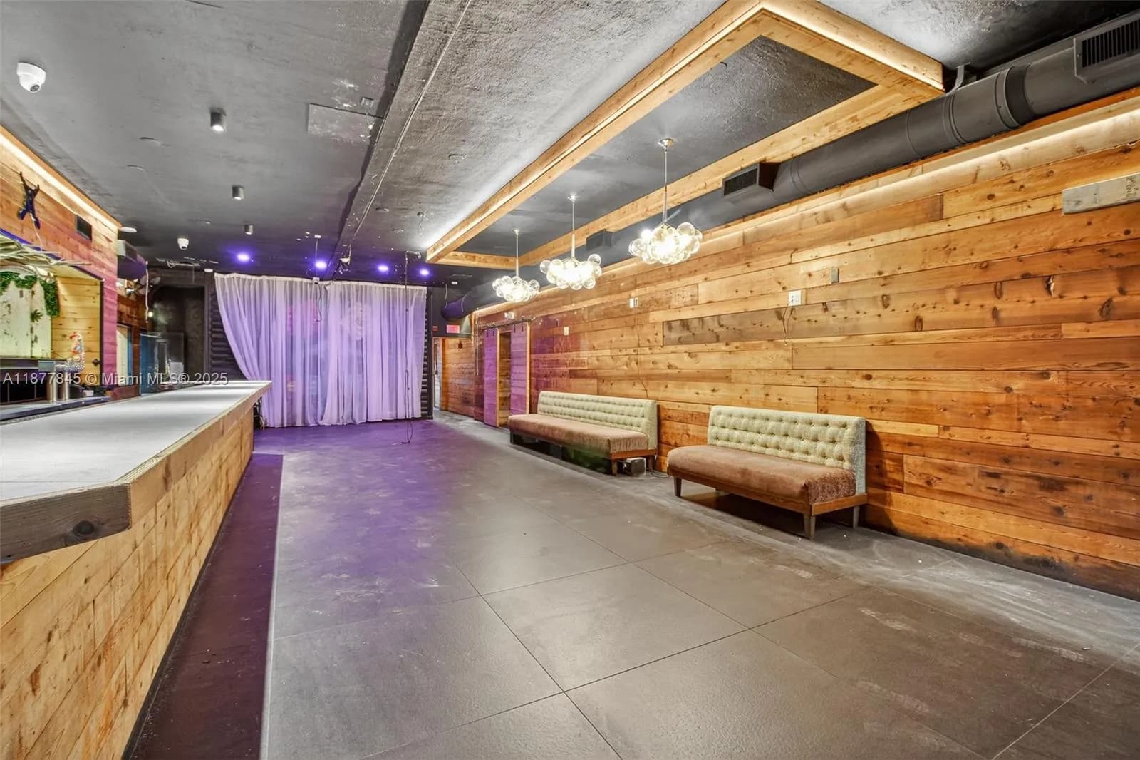 1216 Washington AVE, Miami Beach FL 33139