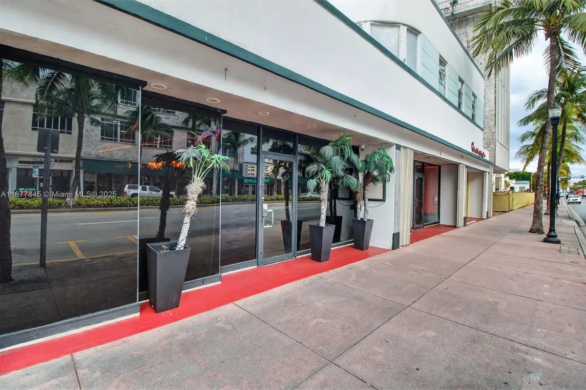 1216 Washington AVE, Miami Beach FL 33139