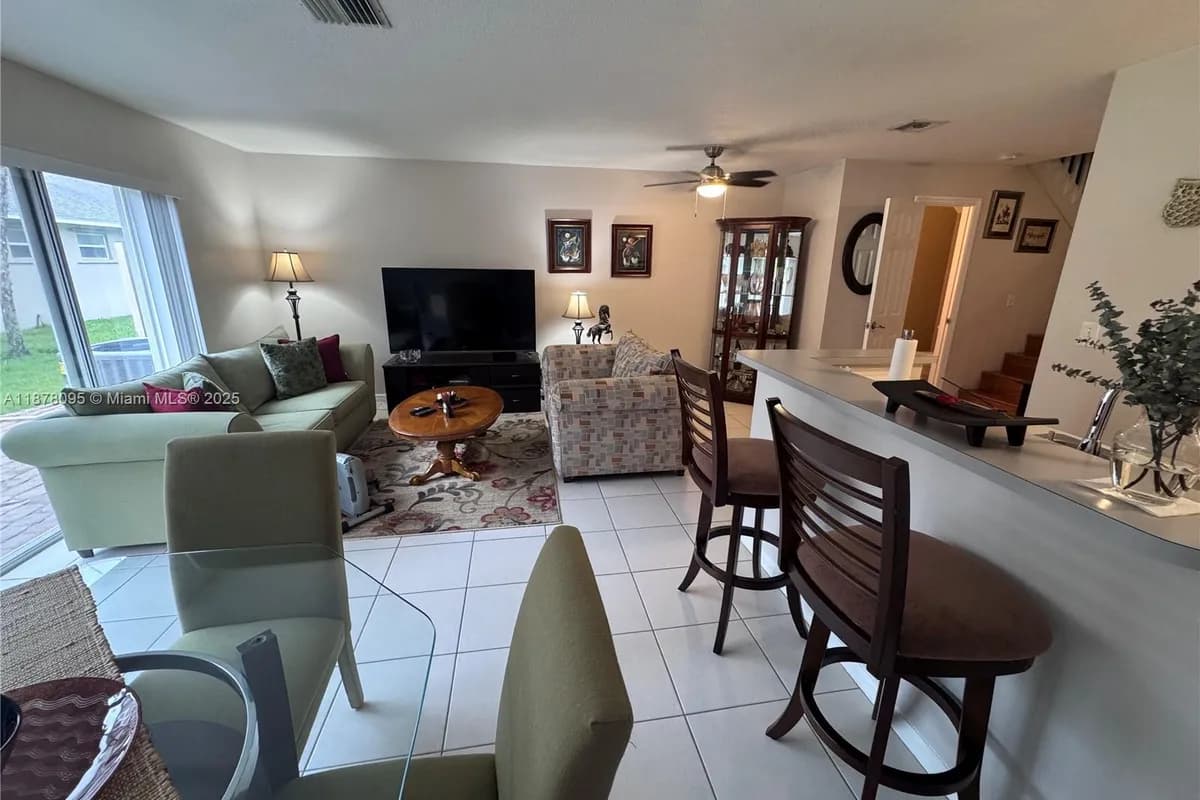 12204 NW 36th Pl, Sunrise FL 33323