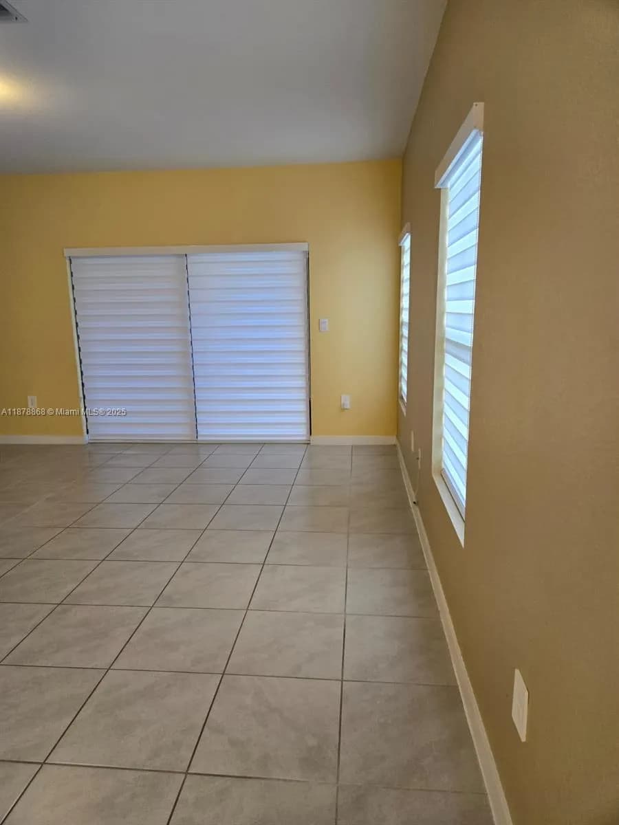 421 NE 1st Dr, Florida City FL 33034