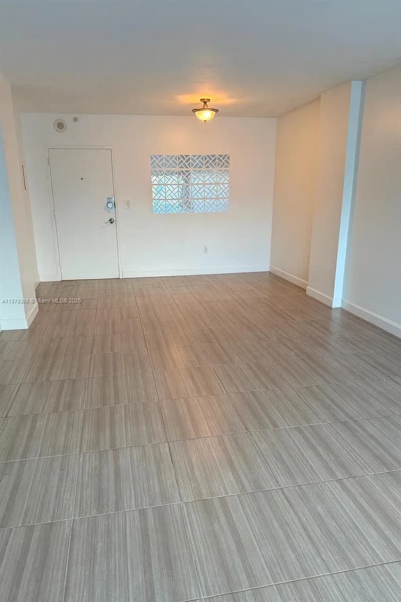 400 Kings Point Dr # 224, Sunny Isles Beach FL 33160