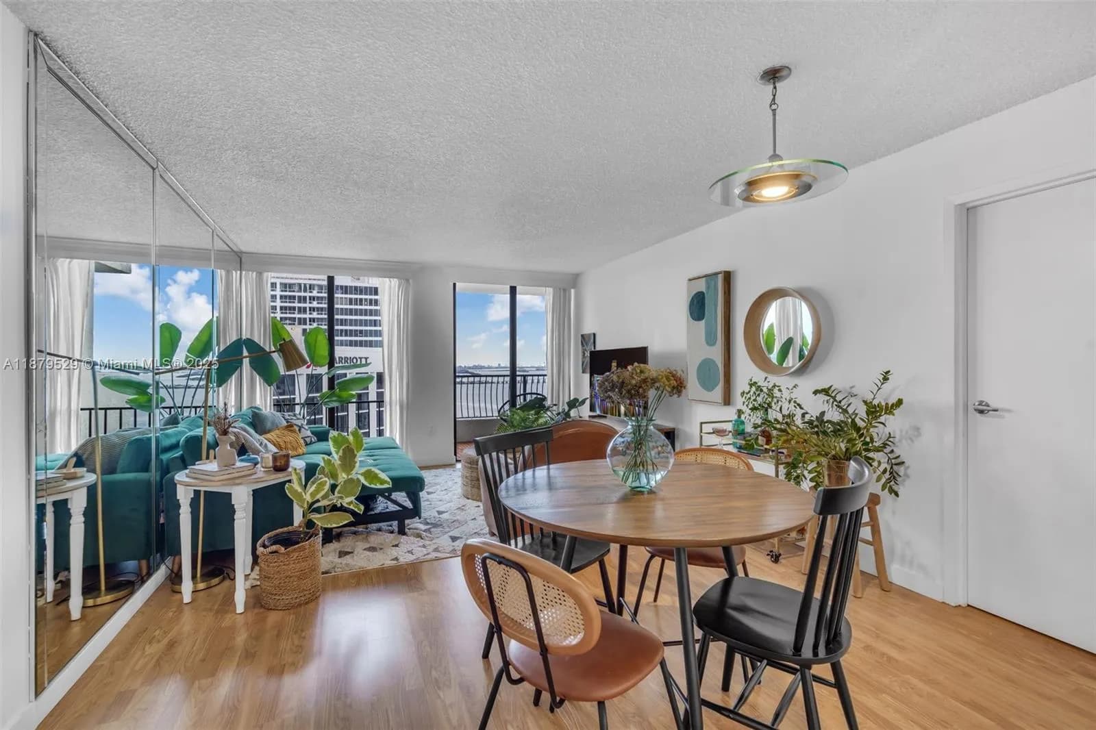 555 NE 15th St # D, Miami FL 33132