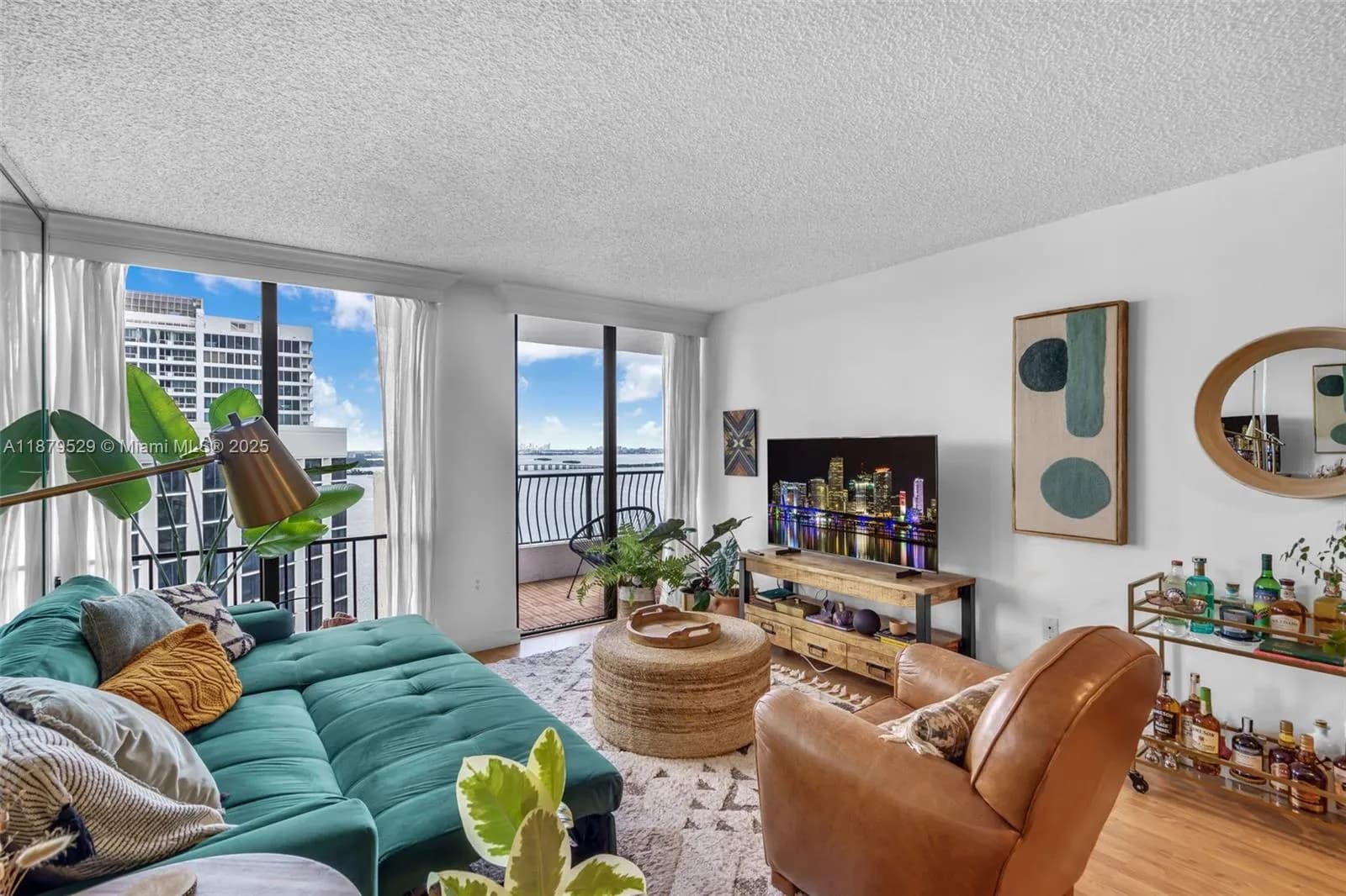 555 NE 15th St # D, Miami FL 33132