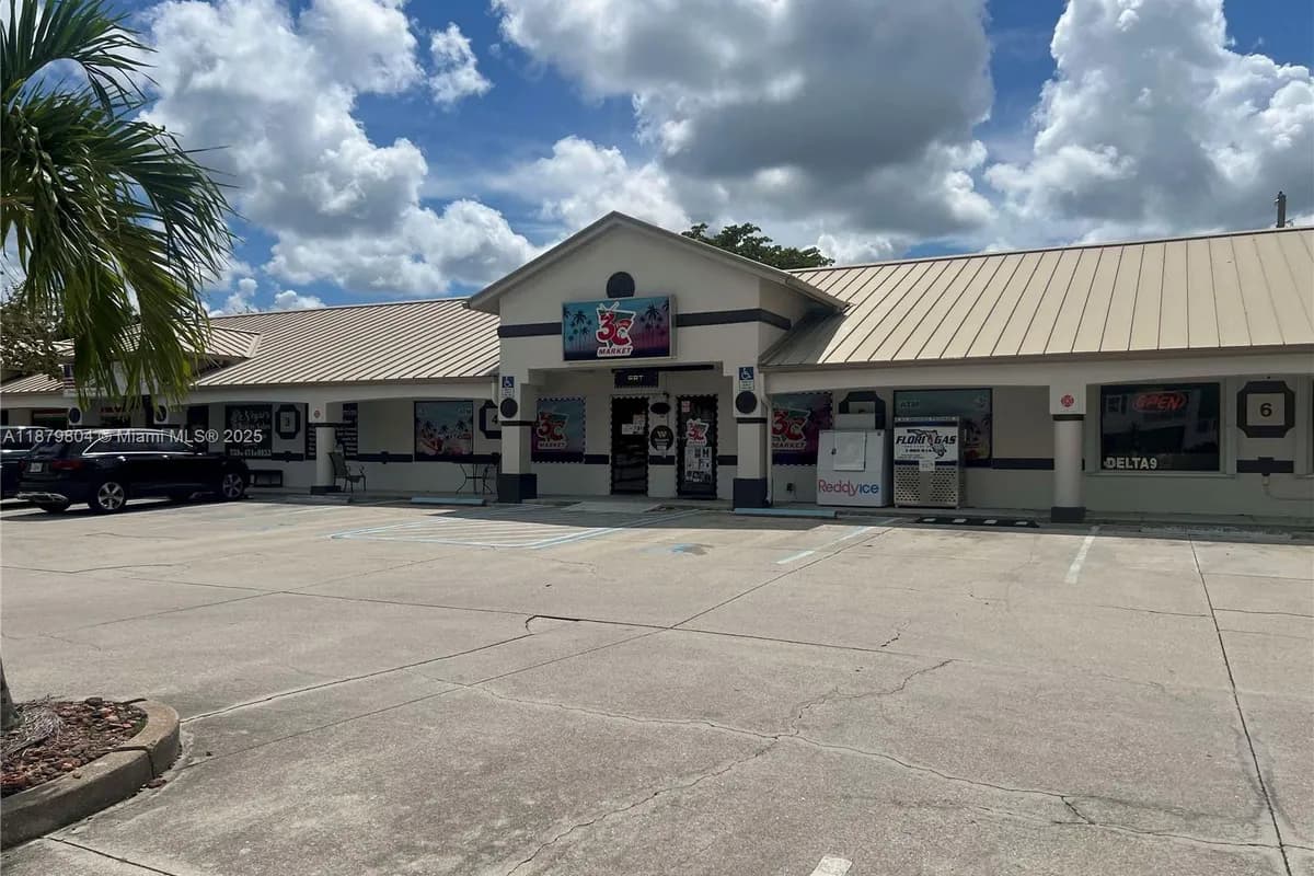 CHIQUITA BLVD, Cape Coral FL 33914