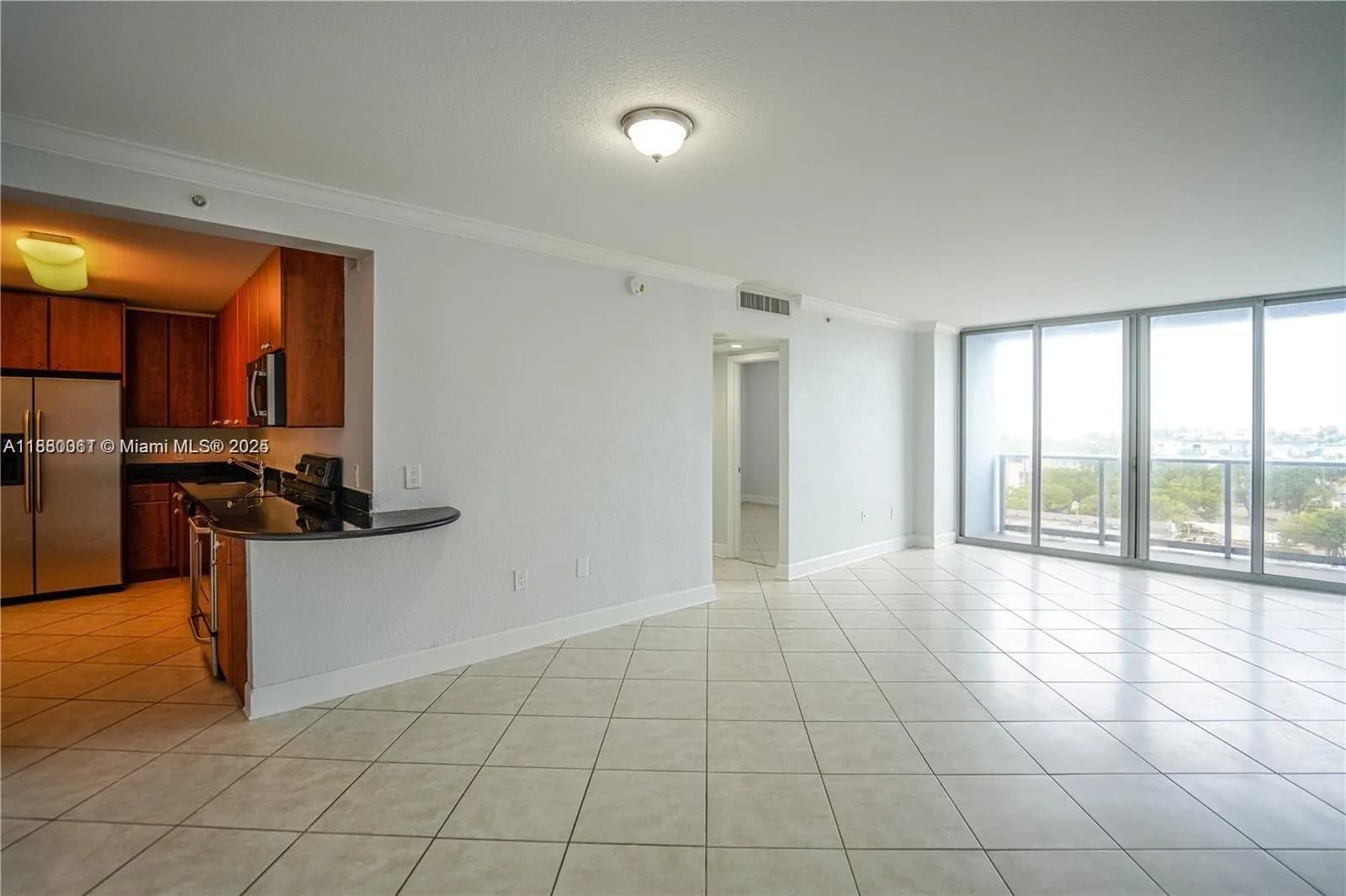 401 69th St # 609, Miami Beach FL 33141