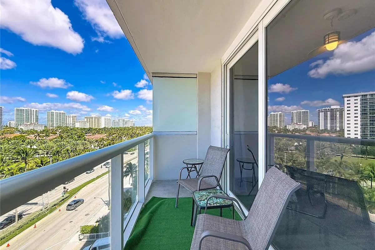 19201 Collins Ave # 636, Sunny Isles Beach FL 33160
