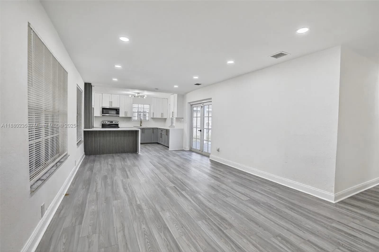 7120 Allen St, Hollywood FL 33024