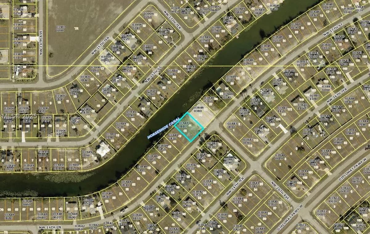 2105 NW 14th Ln, Cape Coral FL 33993