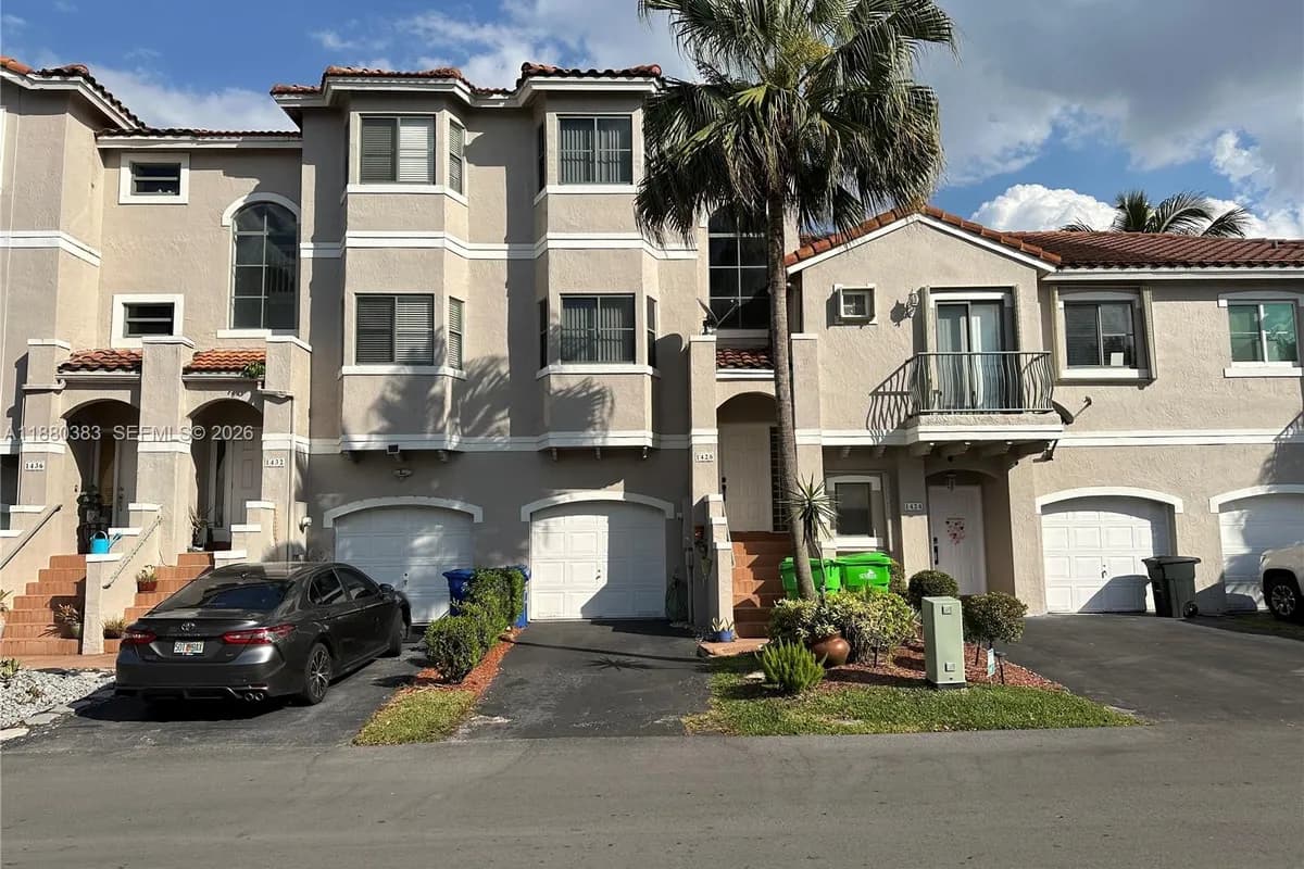 1428 NW 126th Ave, Sunrise FL 33323