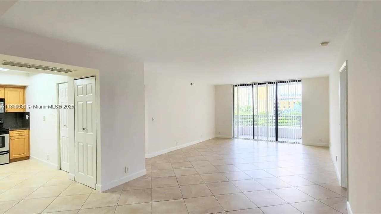 3300 NE 191st St # 614, Aventura FL 33180