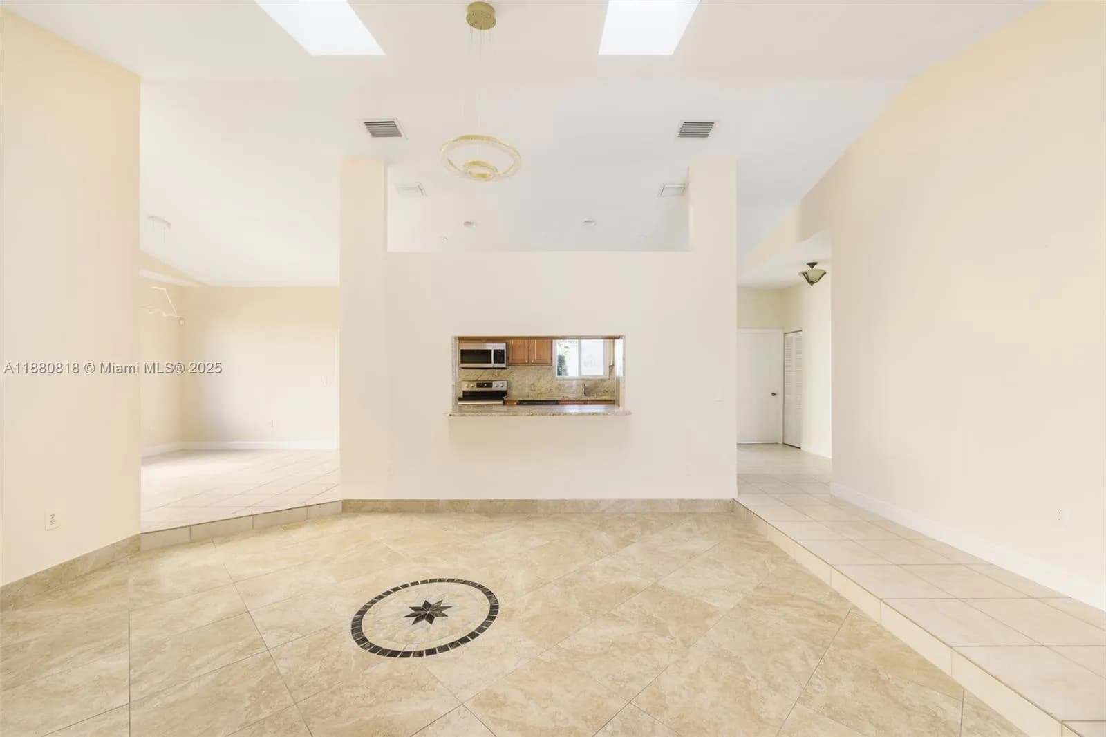 408 SE 6th St, Dania Beach FL 33004