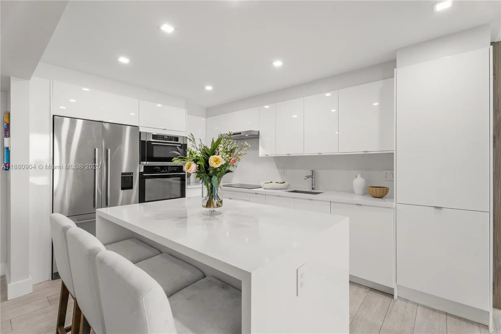 2301 Collins Ave # 24, Miami Beach FL 33139