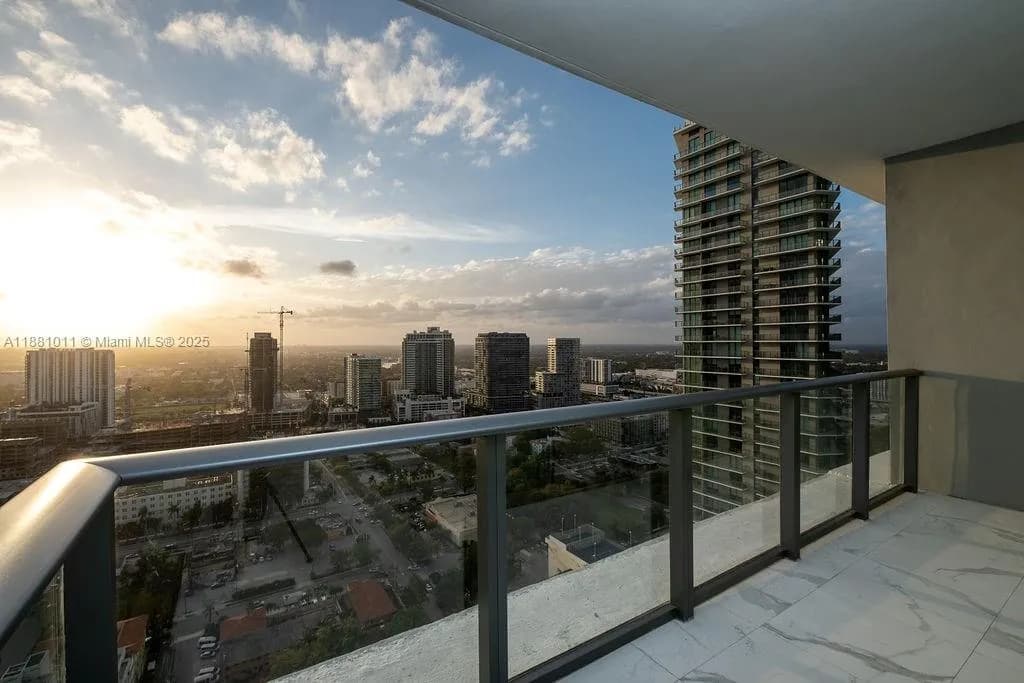 480 NE 31 St # 3101, Miami FL 33137