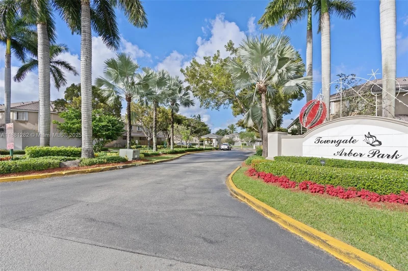 1954 SE 23rd Ter, Homestead FL 33035