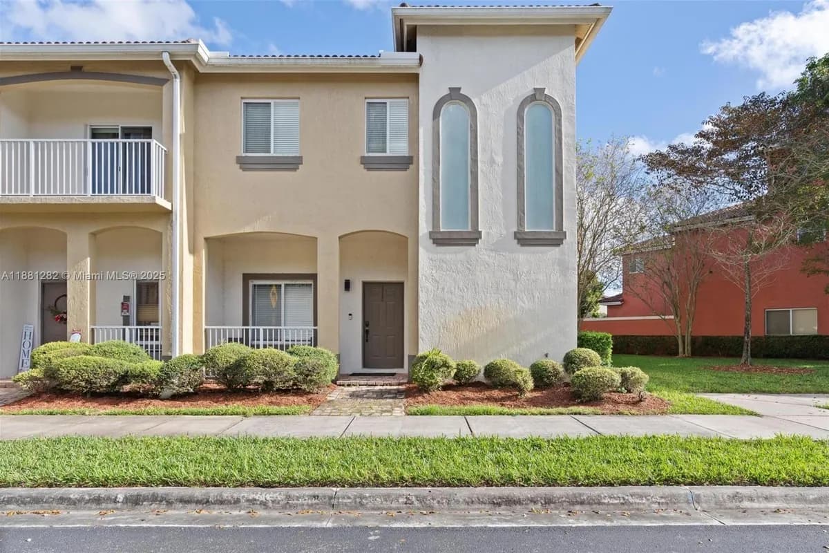 1954 SE 23rd Ter, Homestead FL 33035