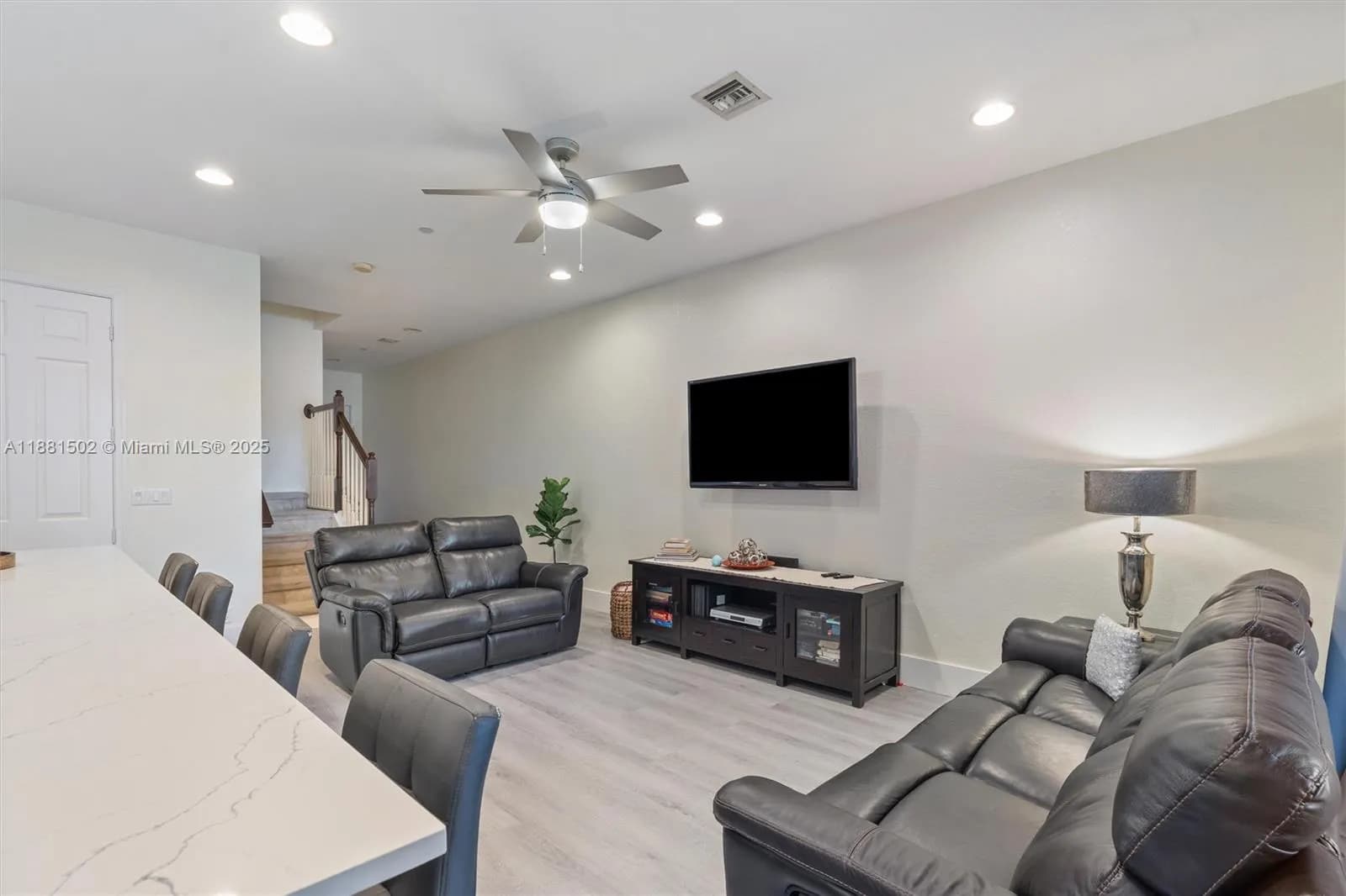 12 Nottingham Pl, Boynton Beach FL 33426