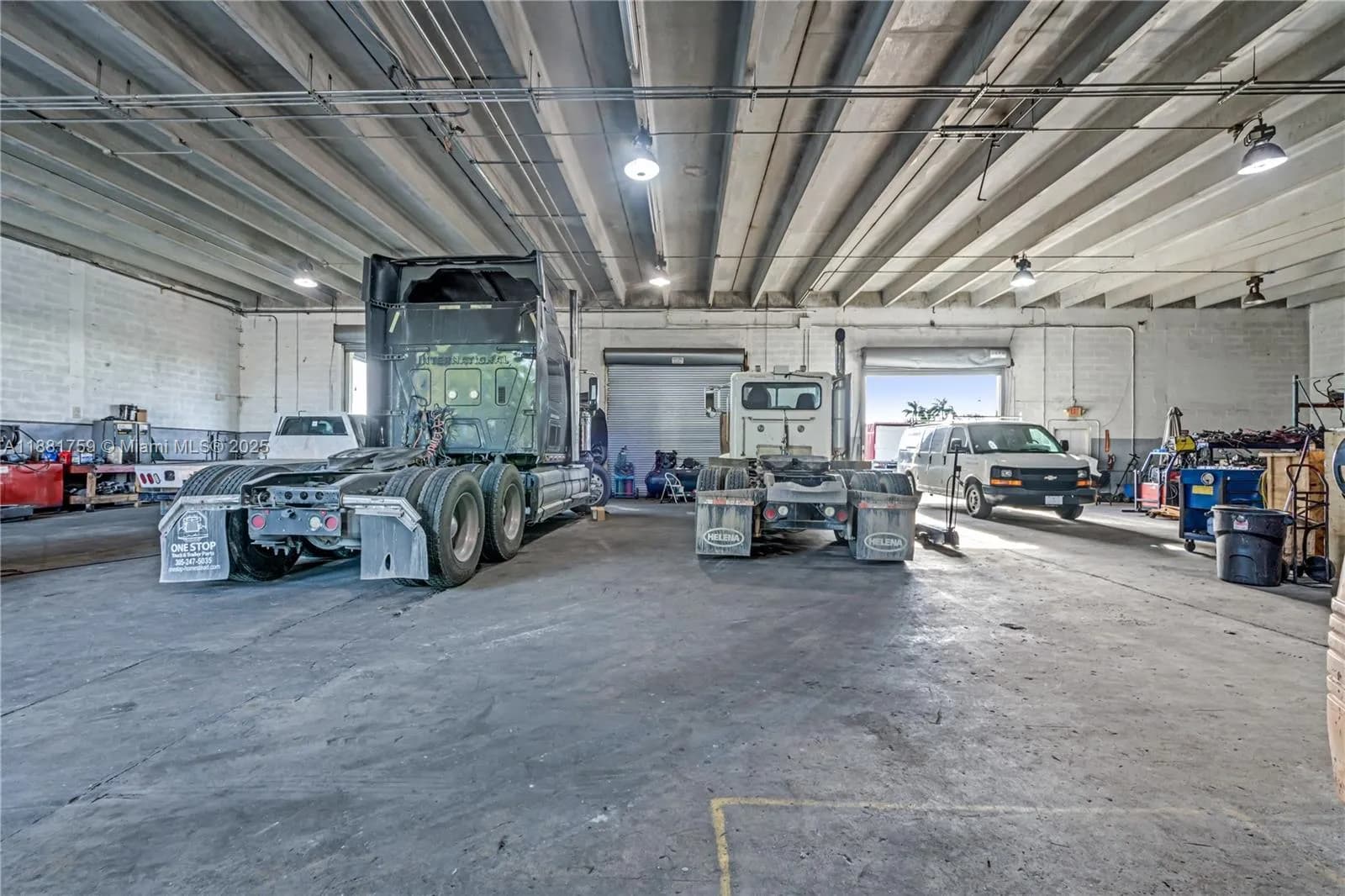 Established Truck Repair Mechanic Shop, Homestead FL 33030