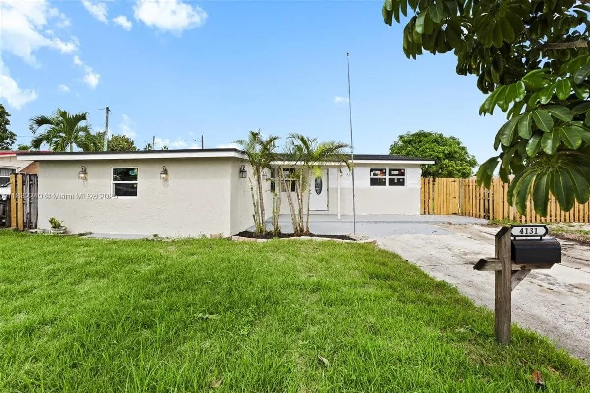 4131 NW 13th Ave, Oakland Park FL 33309