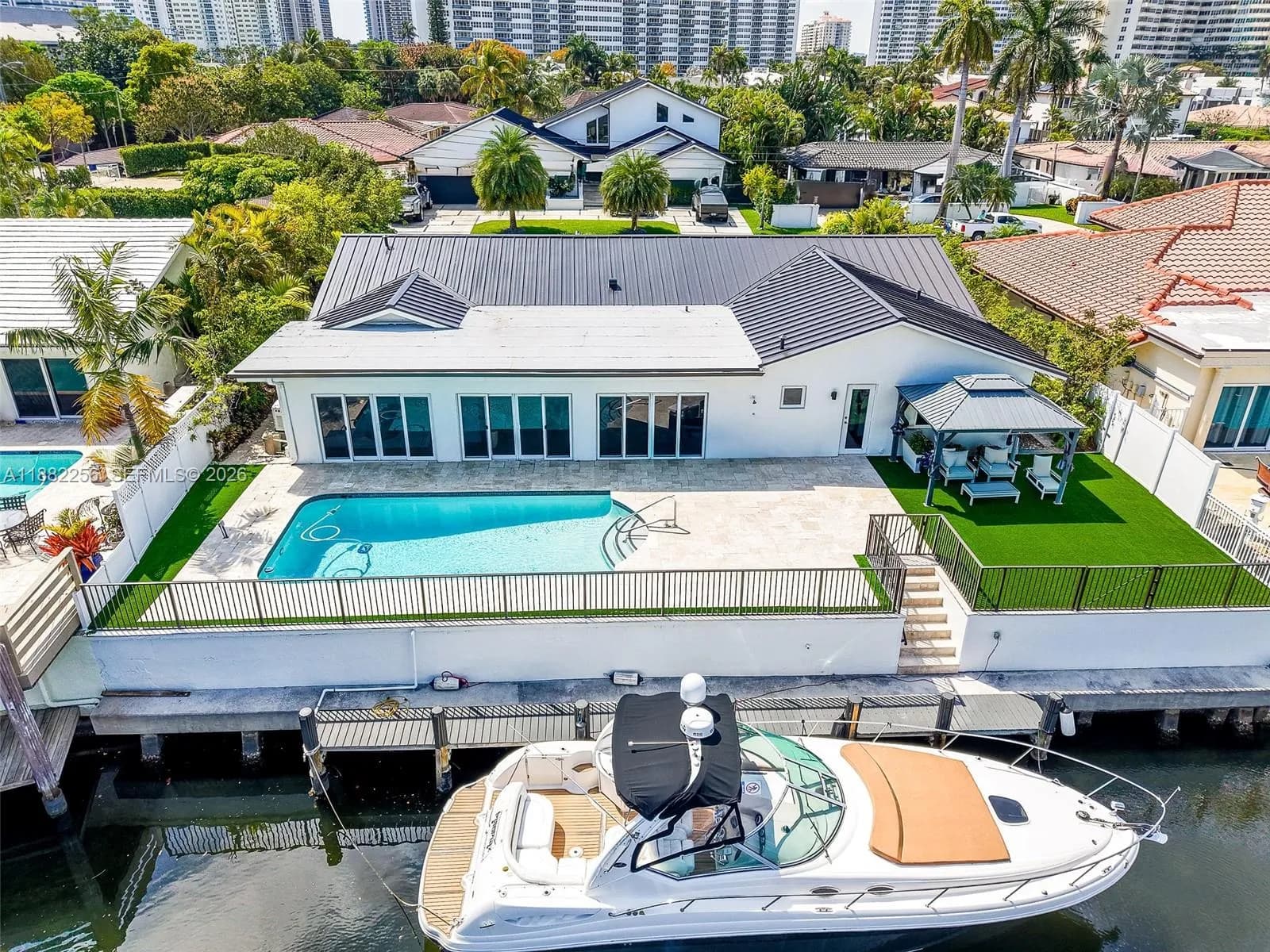 3341 NE 38th St, Fort Lauderdale FL 33308