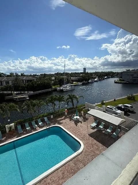 401 Golden Isles Dr # 415, Hallandale Beach FL 33009