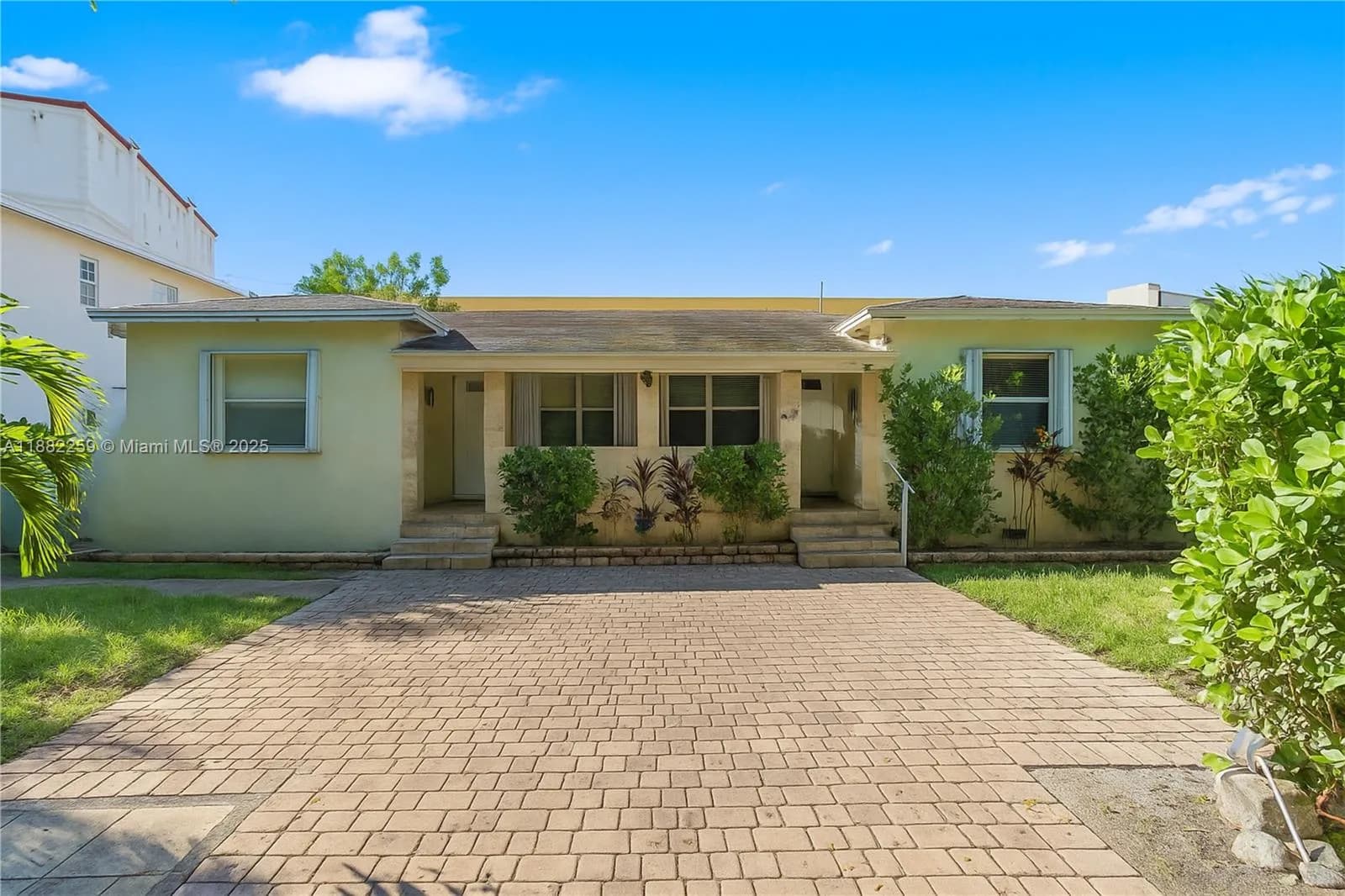 2530 SW 27th St, Miami FL 33133