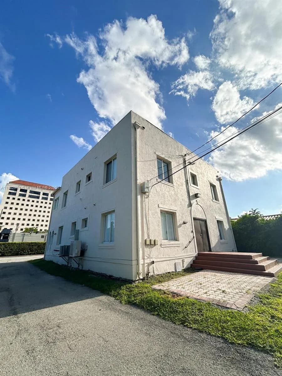 29 Oviedo Ave, Coral Gables FL 33134