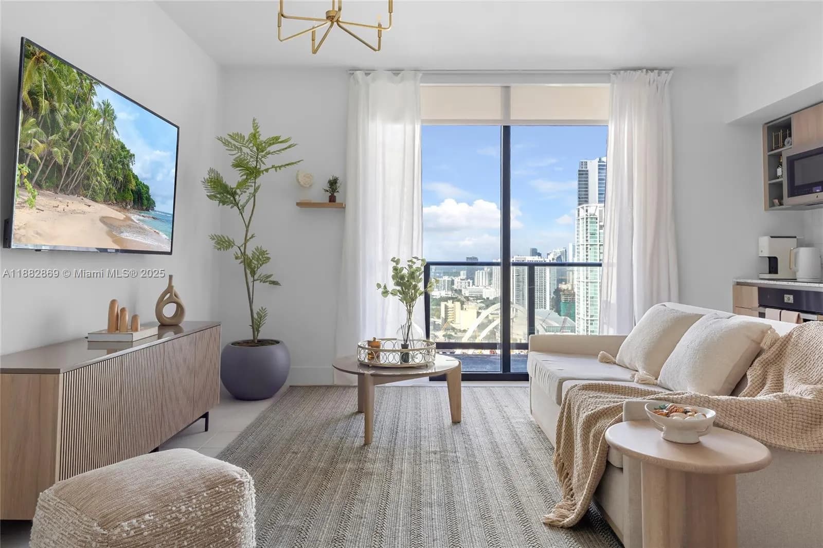 159 NE 6th St # 3301, Miami FL 33132