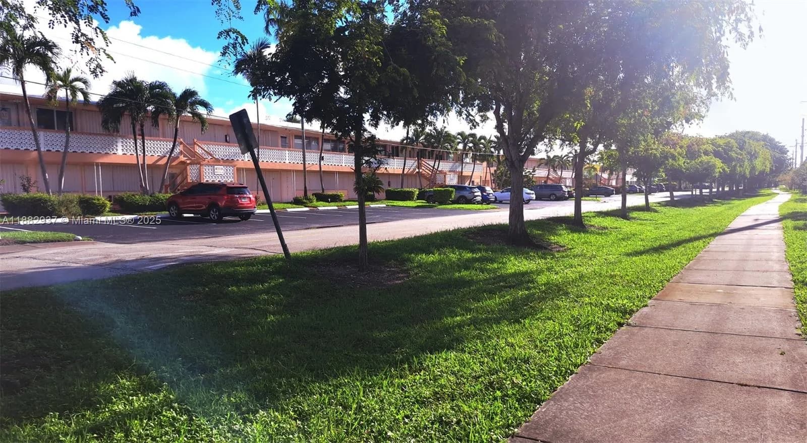 901 SW 11th Ave # 4H, Hallandale Beach FL 33009