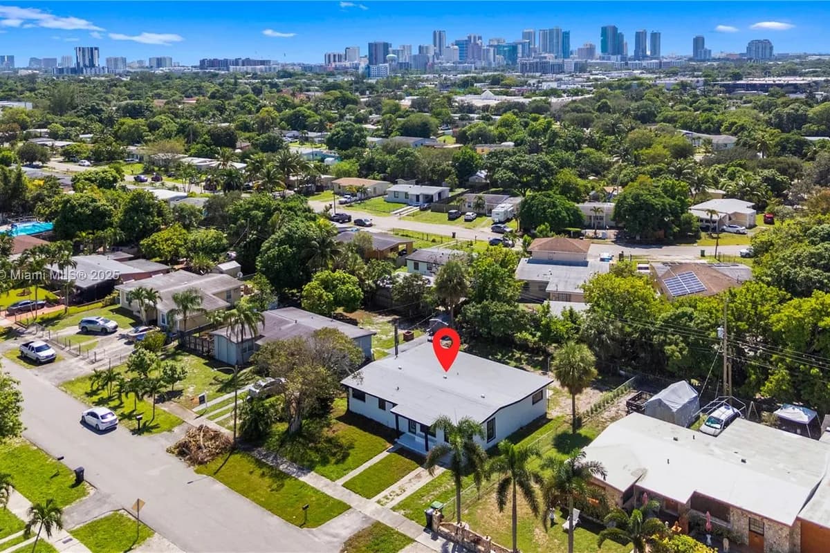 1042 NW 13th St, Fort Lauderdale FL 33311