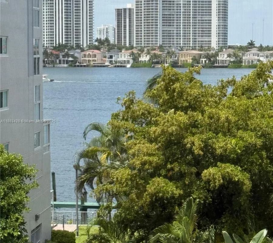17801 N Bay Rd # 505, Sunny Isles Beach FL 33160