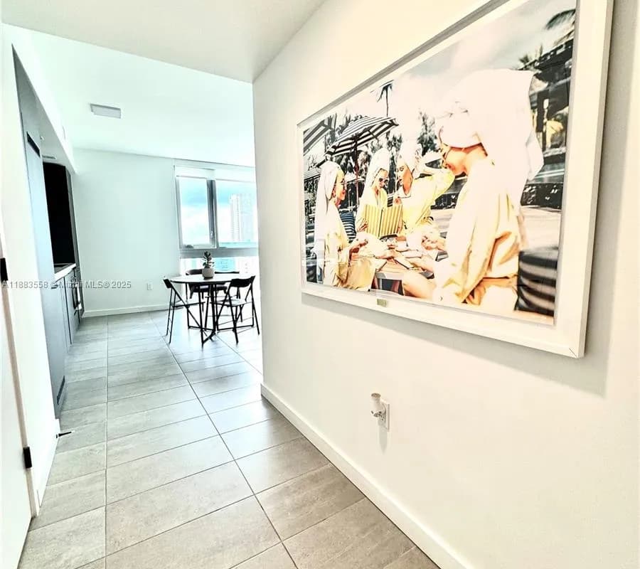 227 NE 2nd St # 2306, Miami FL 33132