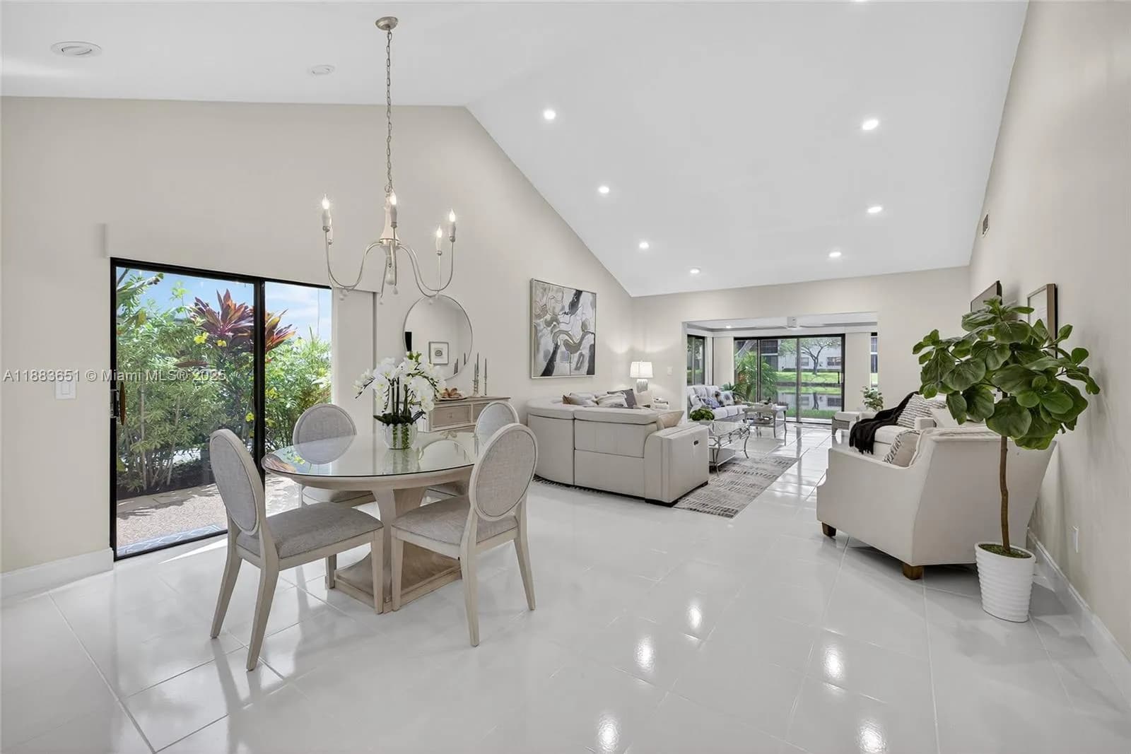 21695 Arriba Real, Boca Raton FL 33433