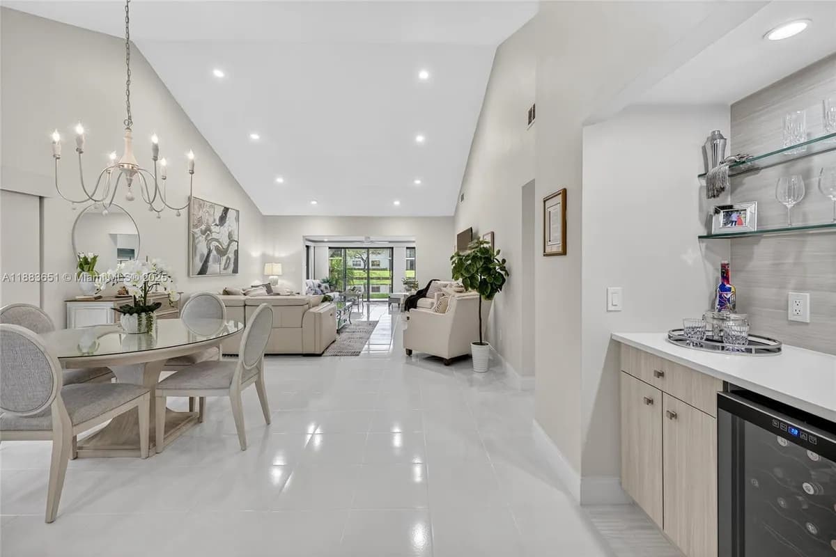 21695 Arriba Real, Boca Raton FL 33433