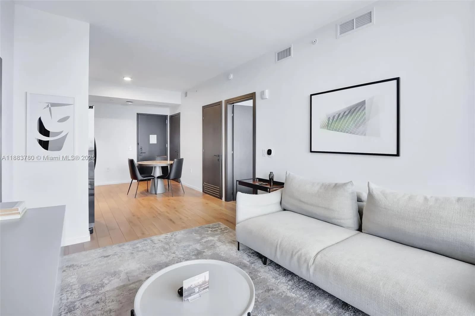 398 NE 5th St # 1910, Miami FL 33132