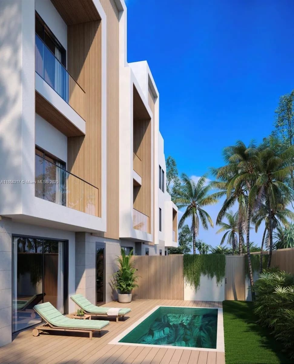 929 NE 17 way, Fort Lauderdale FL 33304