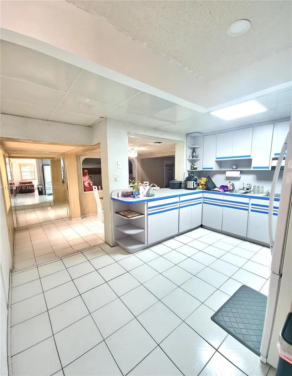 309 E 18th St, Hialeah FL 33010