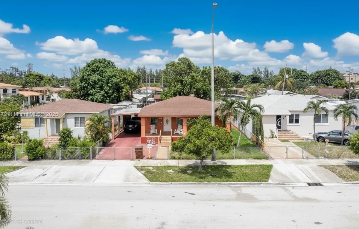 309 E 18th St, Hialeah FL 33010