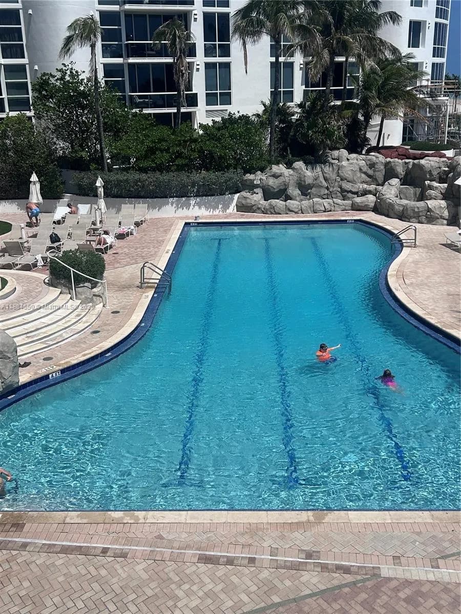 18001 Collins Ave # 2206, Sunny Isles Beach FL 33160