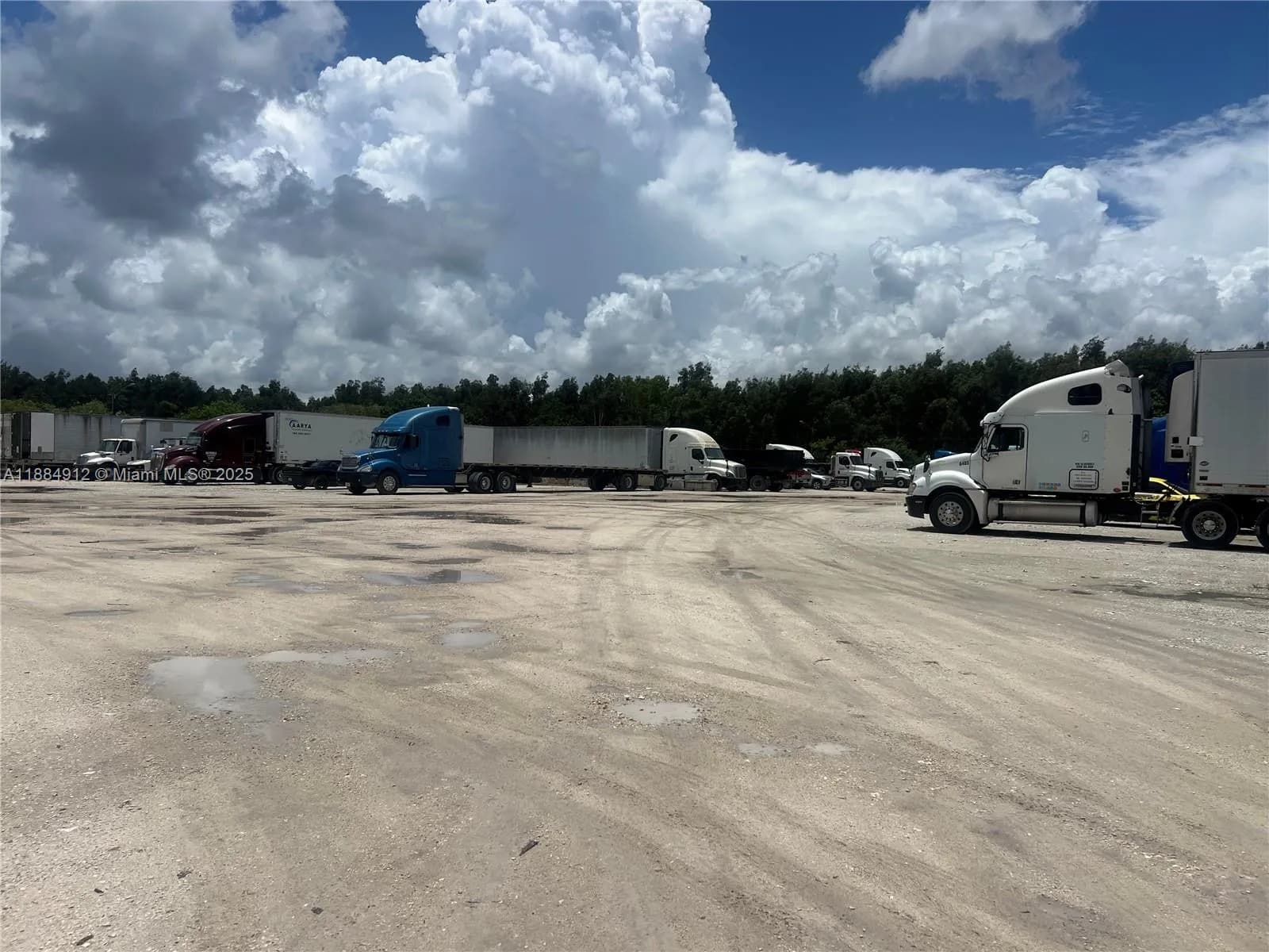 for sale at 17760 NW 129th Ave, Hialeah FL 33018