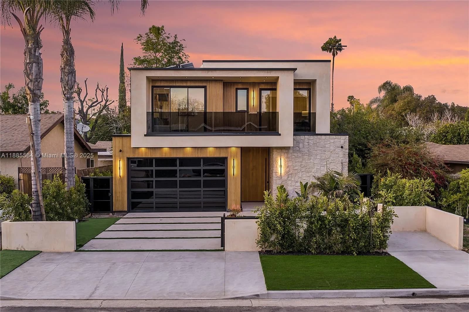 181 NW 41st St, Miami FL 33127