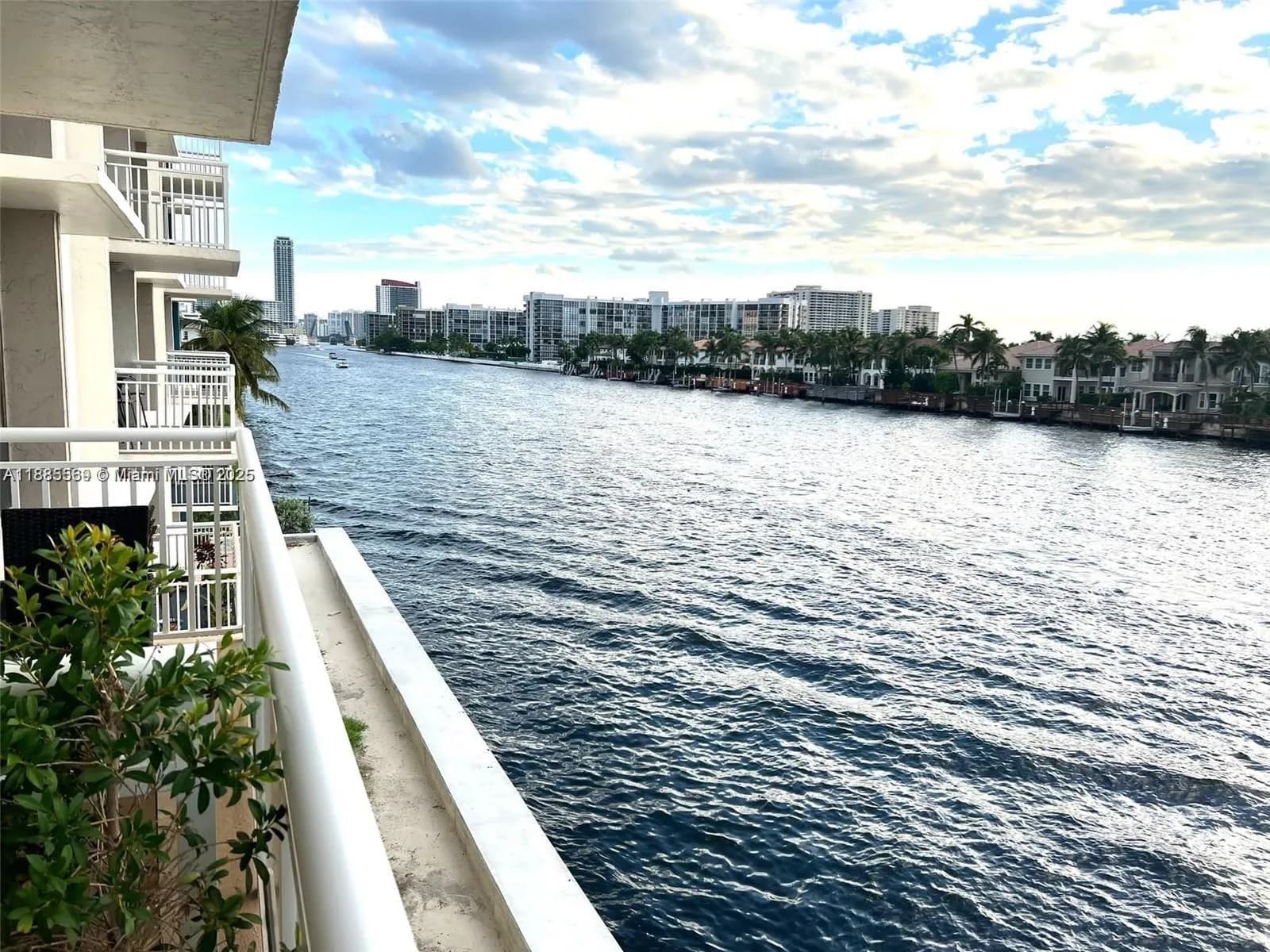 1600 S Ocean Dr # 3D, Hollywood FL 33019