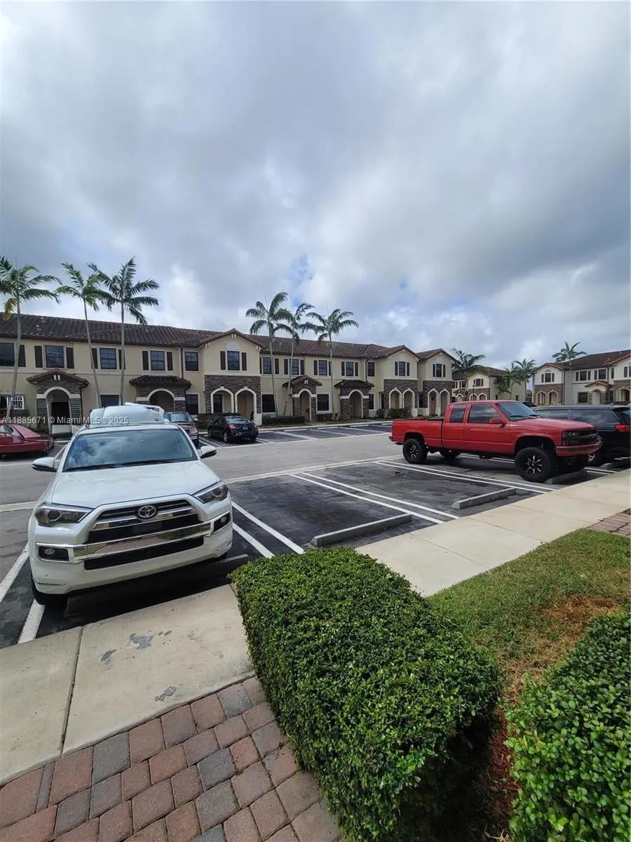 3213 SE 5th Ct, Homestead FL 33033