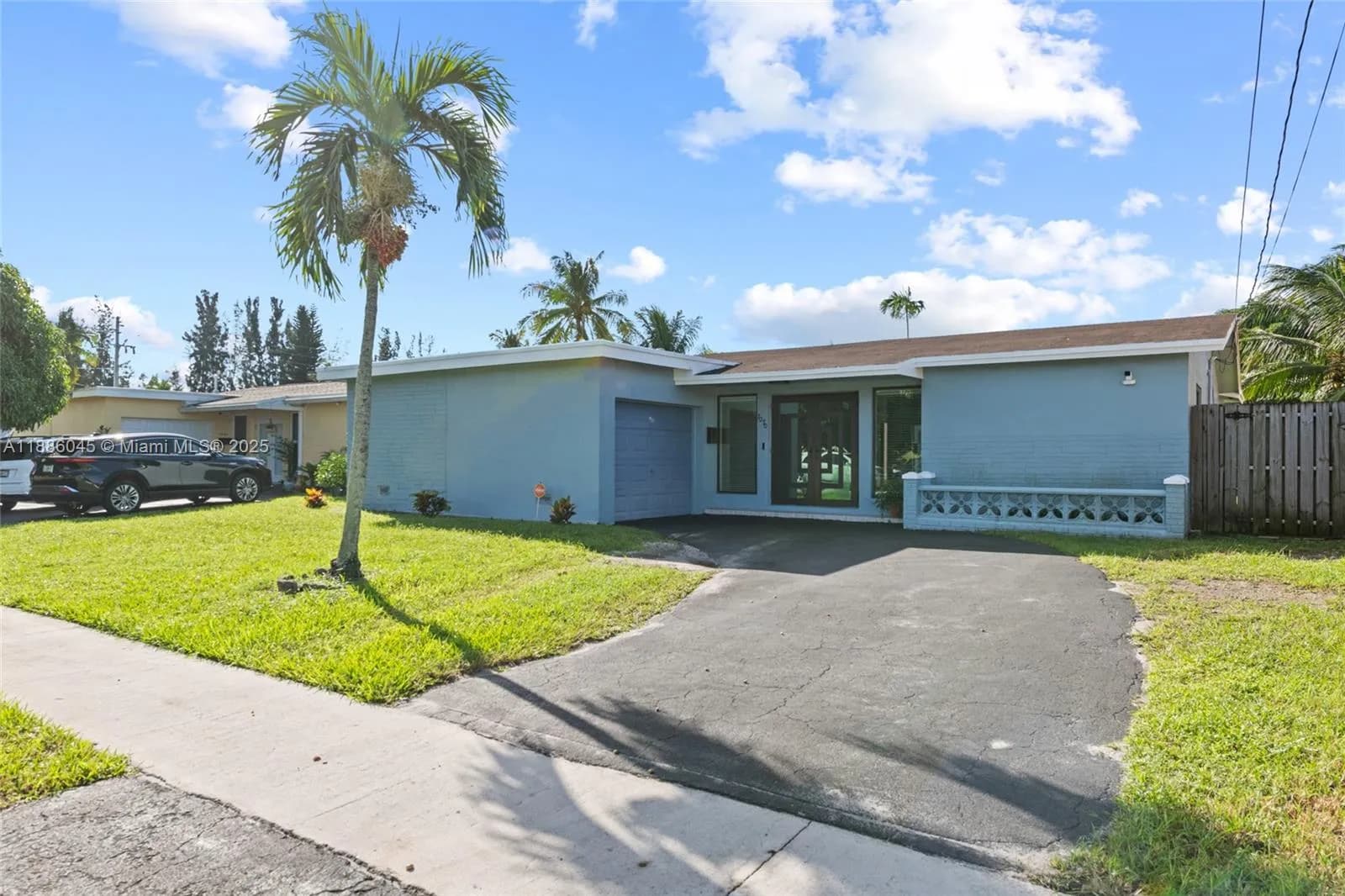 7070 NW 21st St, Sunrise FL 33313