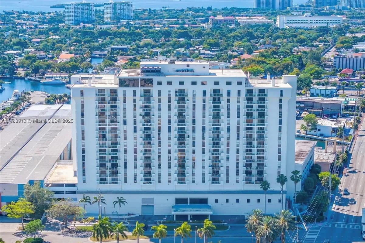 13499 Biscayne Blvd # 1601, North Miami FL 33181