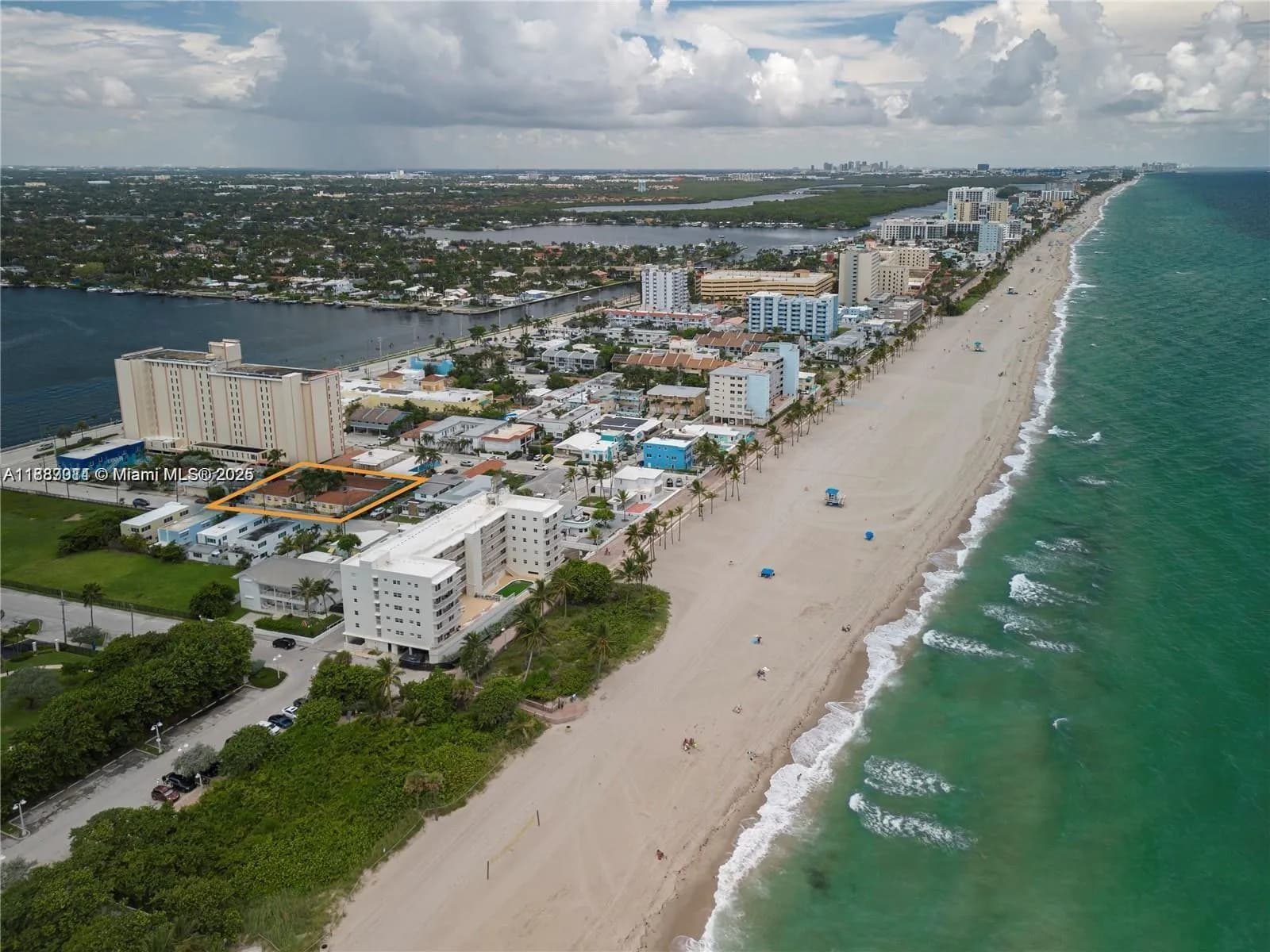 335 Georgia St, Hollywood FL 33019