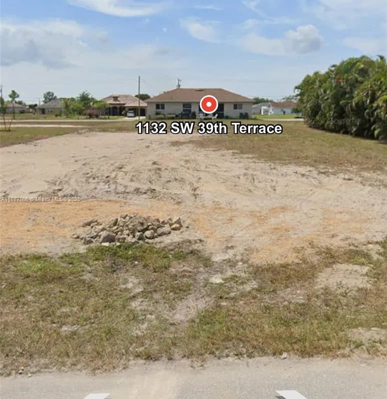1132 SW 39 th terrace, Cape Coral FL 33914