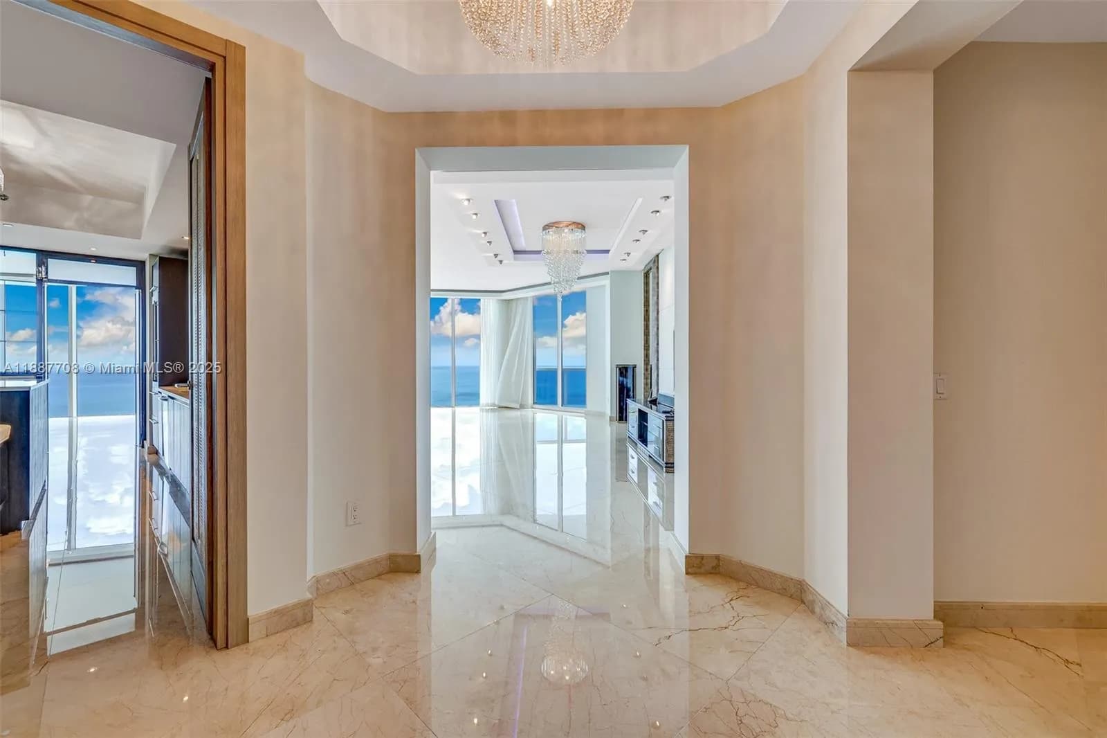 2711 S Ocean Dr # 3705, Hollywood FL 33019