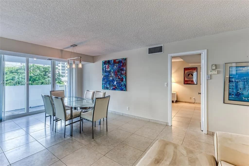 1360 S Ocean Blvd # 304, Pompano Beach FL 33062